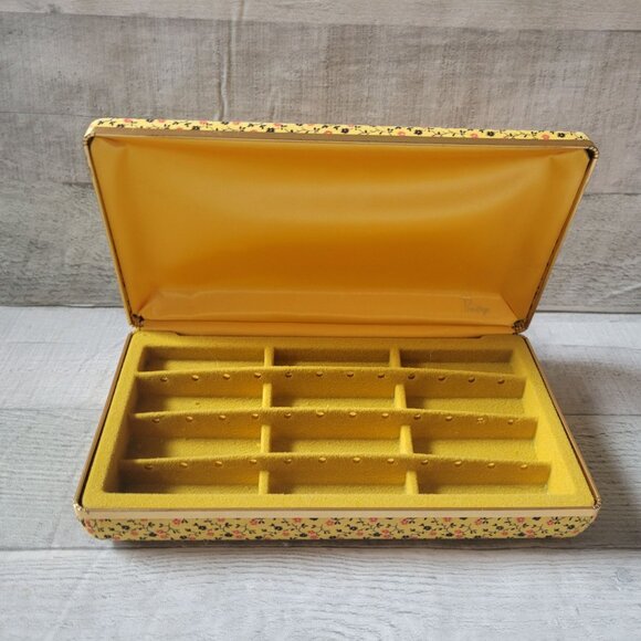 Vintage Prestige Yellow Floral Jewelry Box Earring Holder - Picture 1 of 7